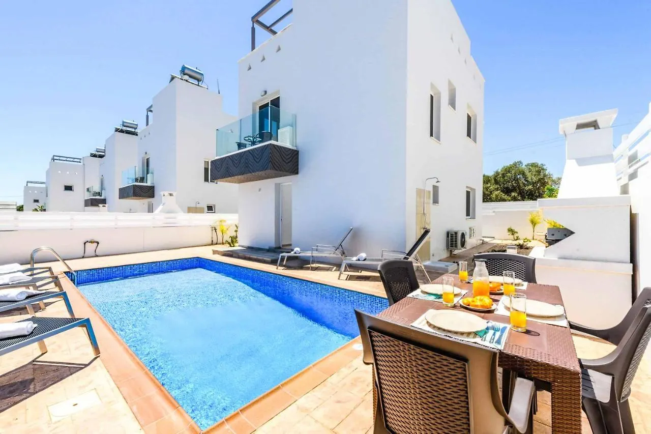 Nissini Villa 4 Ayia Napa