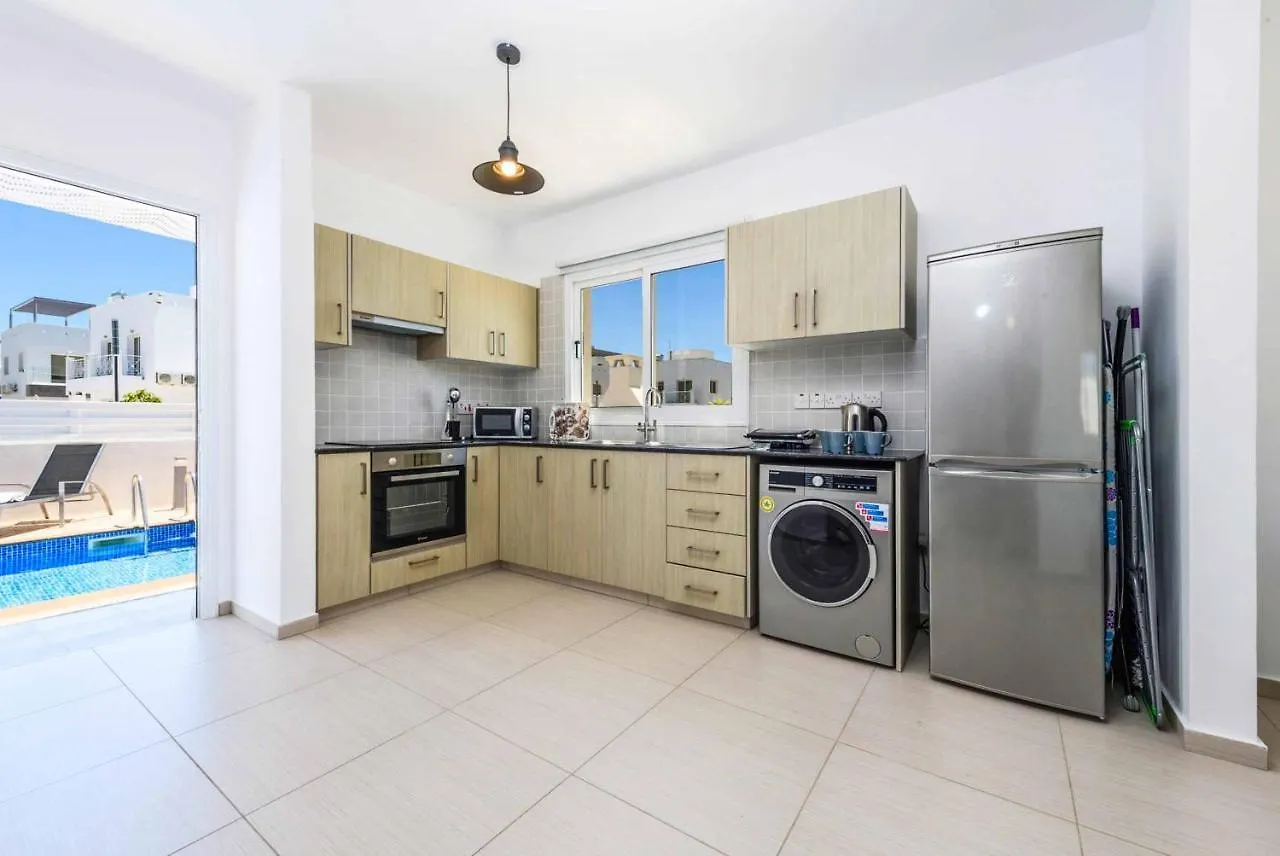Nissini Villa 4 Ayia Napa