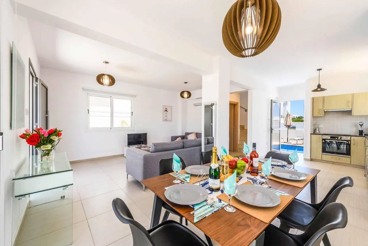 Nissini Villa 4 Ayia Napa